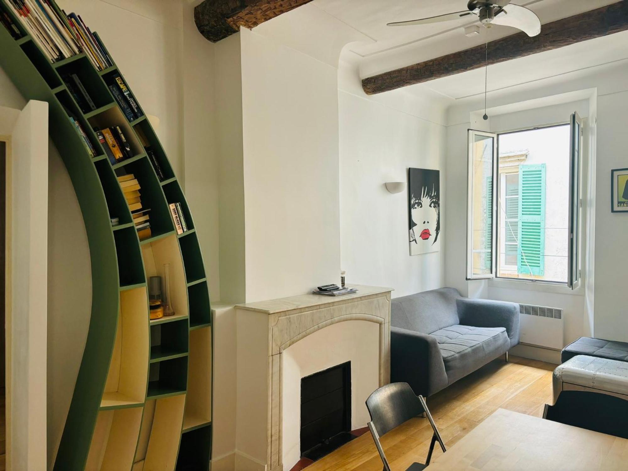 2 Bedroom Funky Apartment In The Heart Of The Old Town Of Αντίμπ Εξωτερικό φωτογραφία
